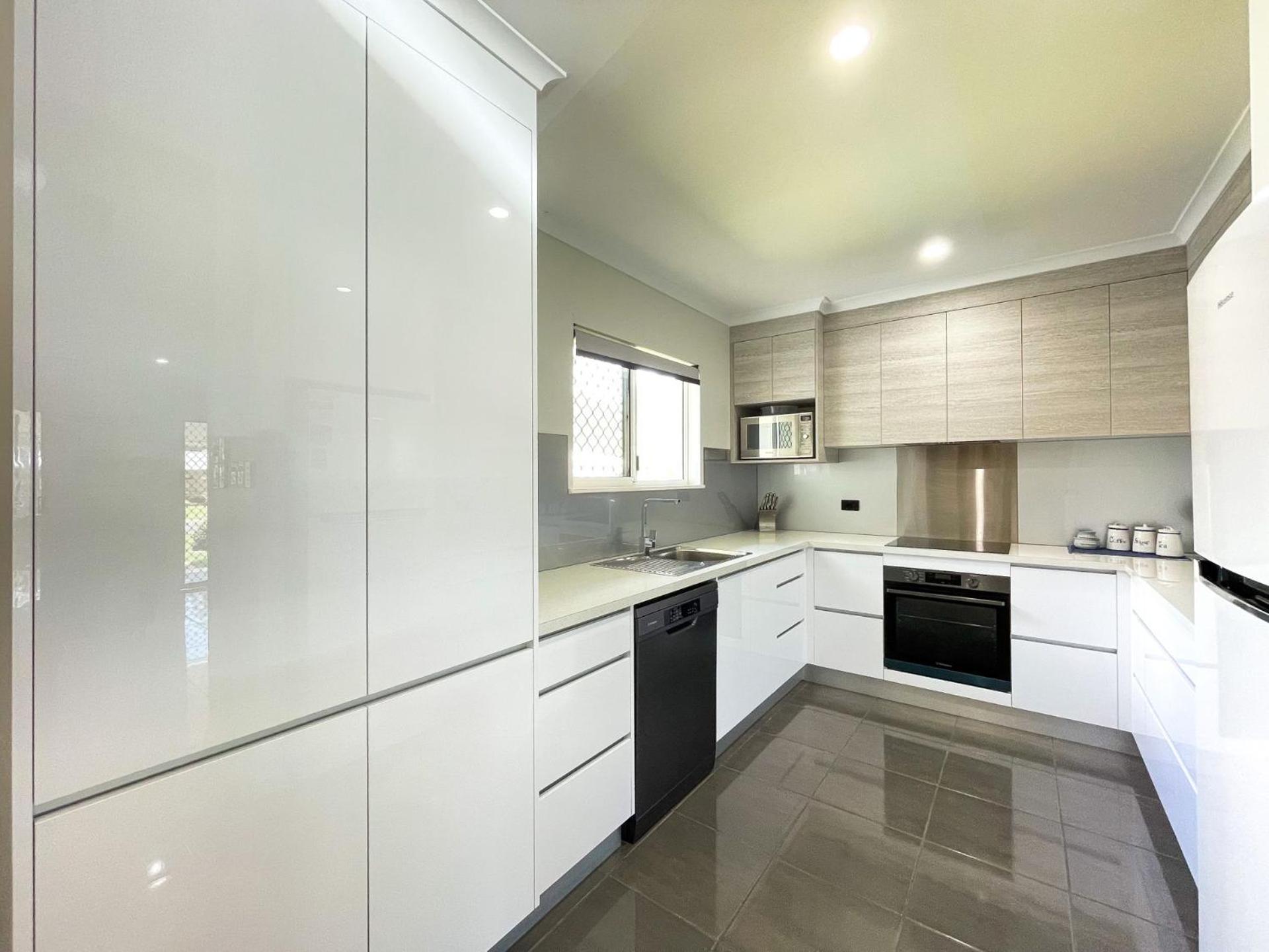 Beach House On Burrum- Close To Beach- 3Br- Wifi-Foxtel Woodgate Exterior foto