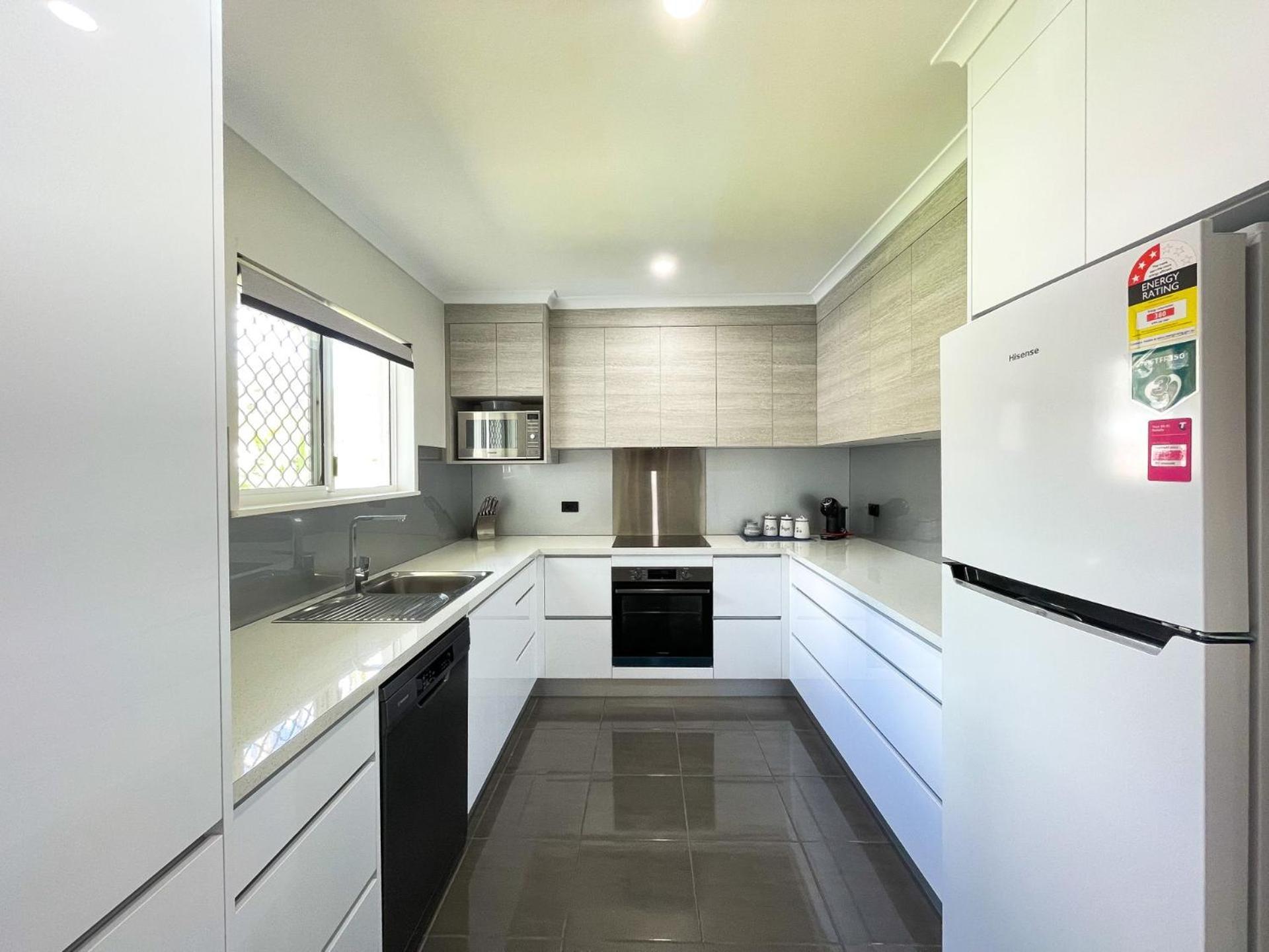 Beach House On Burrum- Close To Beach- 3Br- Wifi-Foxtel Woodgate Exterior foto