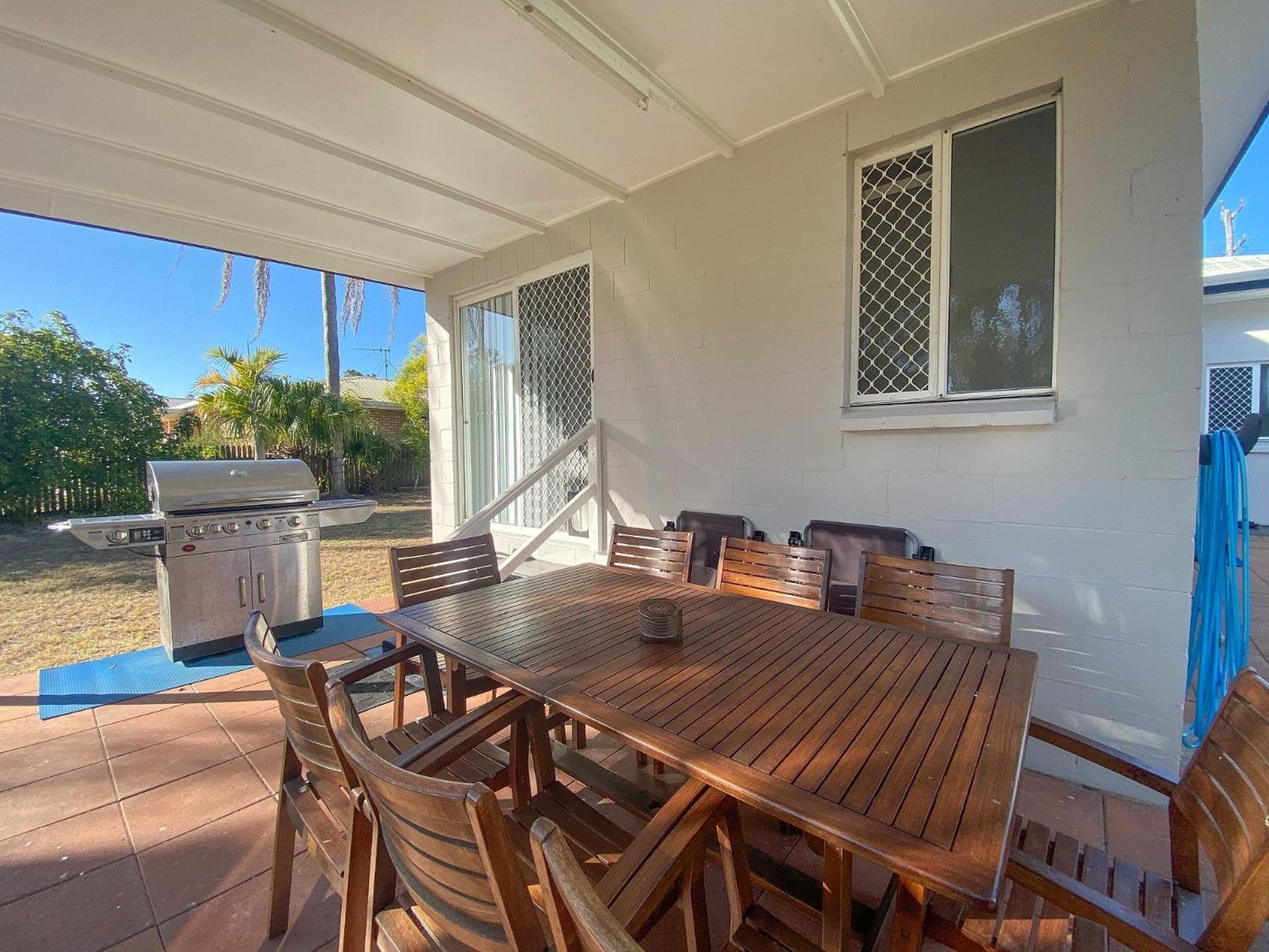 Beach House On Burrum- Close To Beach- 3Br- Wifi-Foxtel Woodgate Exterior foto